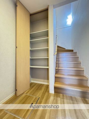 シャーメゾン坪生南の内装写真