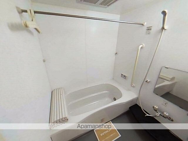 和歌山県和歌山市栄谷[2DK/62.11m2]のバス