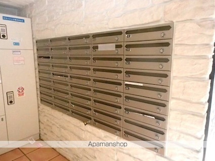 フェニックス目黒[1R/20.41m2]の共用部1