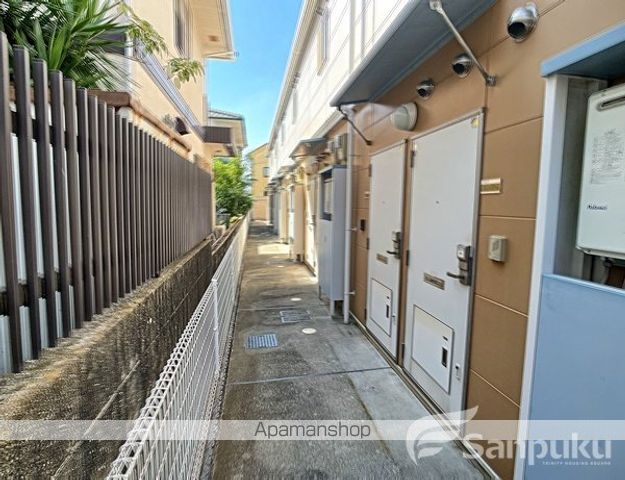 レオパレスLA VITA山越の玄関写真