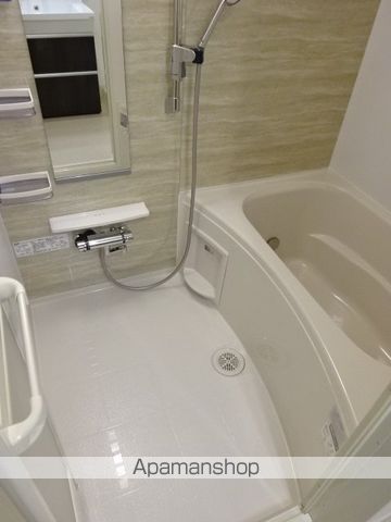 ラ ヴィ カルムの内装写真
