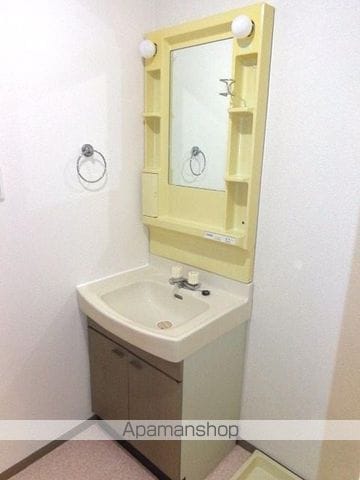 ハイカムール鴨川A棟の内装写真