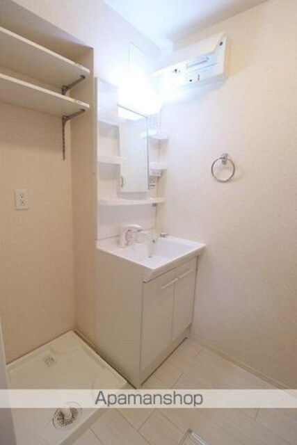 Ａｍａｐｏｌａ　Ａｎｎｅｘ（アマポーラ　アネックス）[2LDK/55.78m2]の洗面所