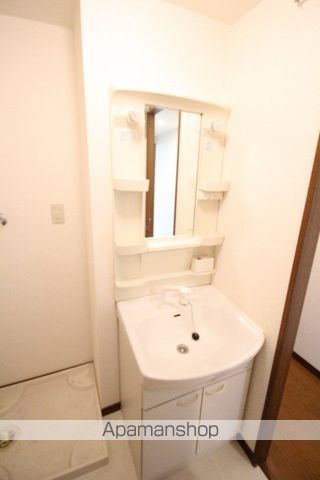 アンプルールフィギュールの内装写真