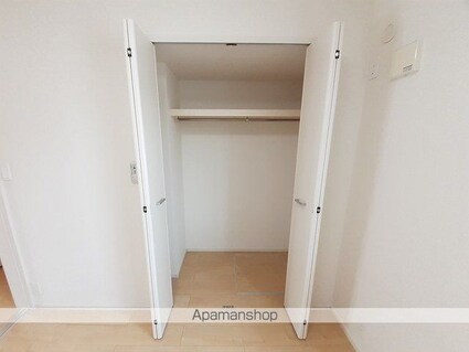 パレ・ロザージュⅣ[1LDK/40.03m2]の収納