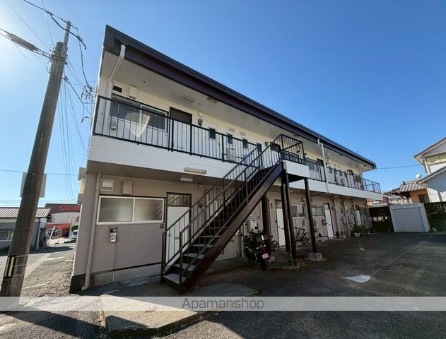 マガタコーポ草葉IIの外観写真
