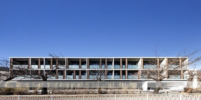 ピアース都立大学の外観写真