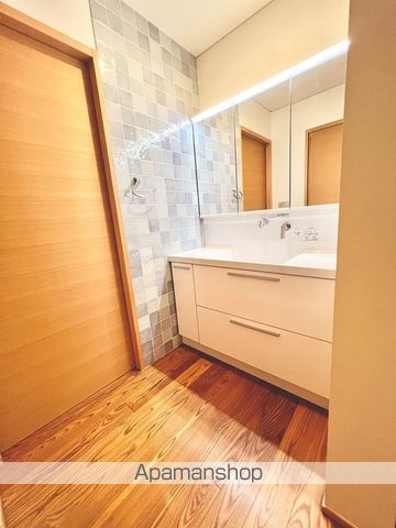 日進市 2階建 築11年の内装写真