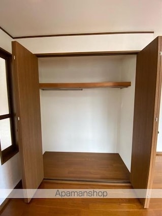 サウスプラザ六条[1LDK/49.6m2]の収納