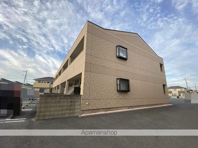 グランドウルス中島の外観写真