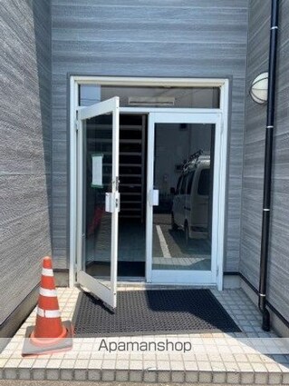 コンフォート東中島[2K/34.7m2]のエントランス2