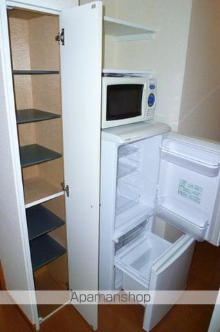 レオパレスヴィラ南平台の内装写真