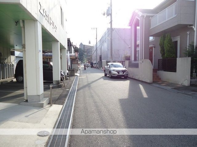 エメラルドリーフの内装写真