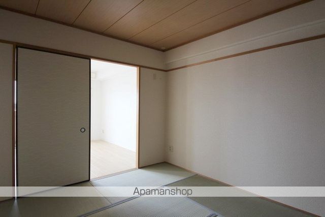 パークハイツアイリス5号館の内装写真