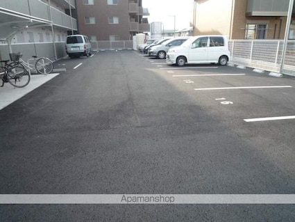 リュミエール[1DK/31.74m2]の駐車場5