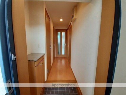 メゾン・ド・ポプラ[1R/30.02m2]の玄関