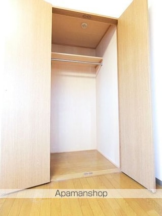 ディアコート国分寺[2LDK/55m2]の収納