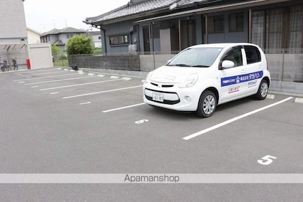 アイディール[1LDK/44.28m2]の駐車場1
