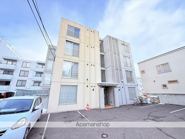 エムプラス山鼻の外観写真