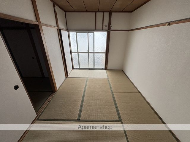 小西第一住宅の内装写真