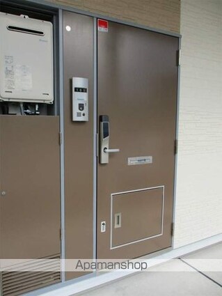 レオパレスＨＥＡＶＥＮ[1K/23.18m2]のエントランス4