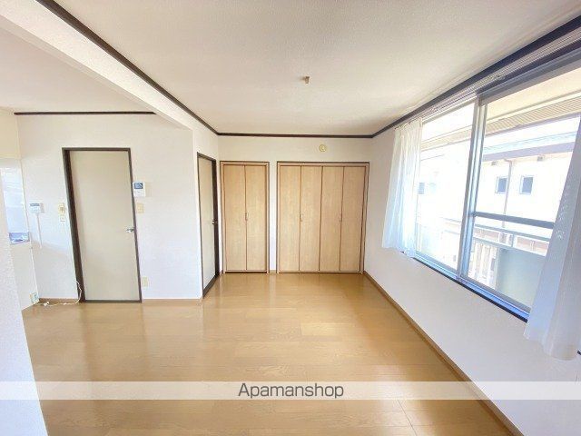 メゾンドールA館の内装写真