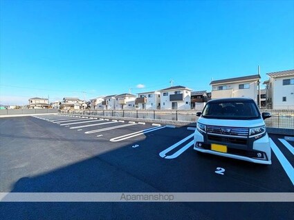 シェルティ[1LDK/50.15m2]の駐車場