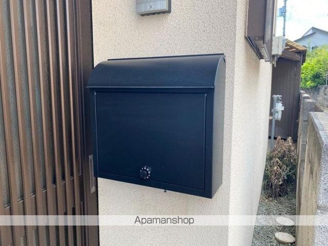 香川県高松市伏石町[3SDK/75.34m2]の共用部2