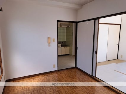 桂ビル[2K/36.78m2]のリビング・居間