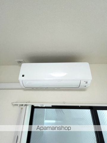 OEILLETの内装写真