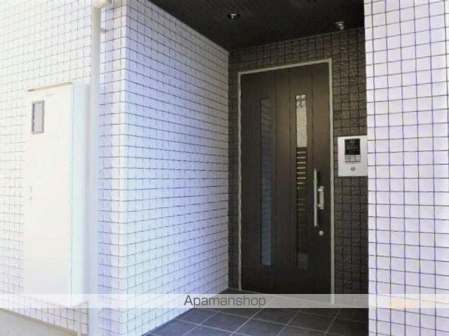 DEN DOUCE デンドゥースの玄関写真