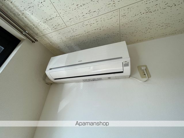 アクセスコモードMの内装写真
