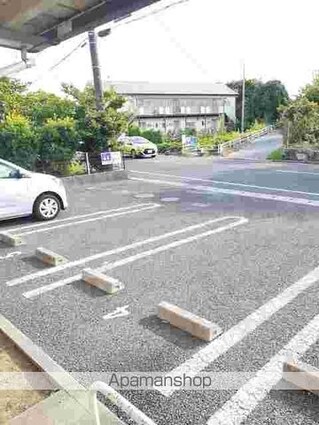 サンコンフォート[2LDK/58.86m2]の駐車場