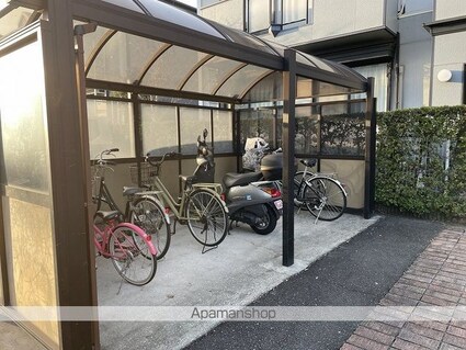 サンビレッジ一ツ橋　Ａ棟[4DK/67.42m2]の共用部1