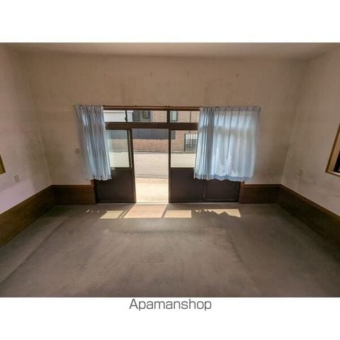 上飯田東町借家の内装写真