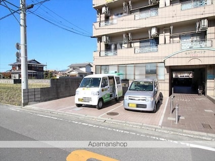 セントポーリア西館[1DK/27.84m2]の駐車場