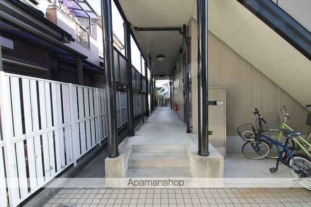 HEIM BRUNNENの玄関写真