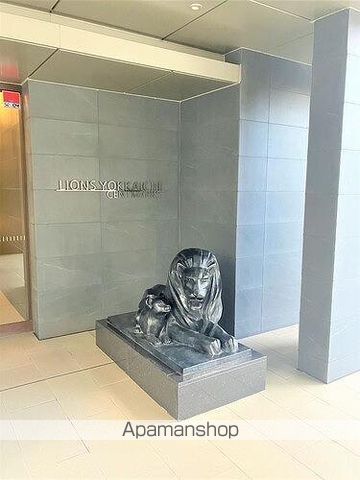 ライオンズ四日市セントマークスの玄関写真