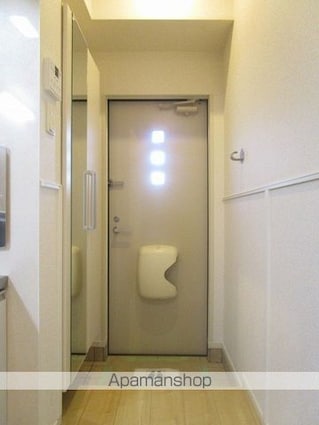 グランツェン[2K/31.65m2]の玄関