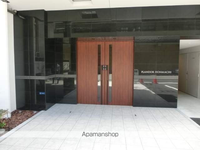 PRIME URBAN御堂筋本町の玄関写真