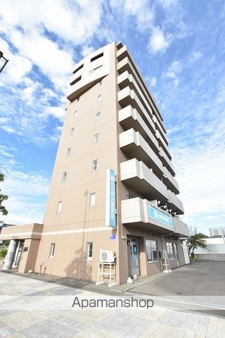 駅前大通マンションの外観写真