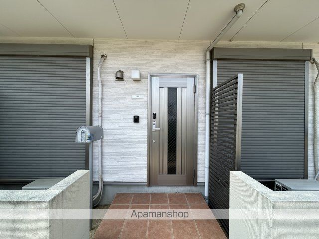 Maison de Foret IIの玄関写真