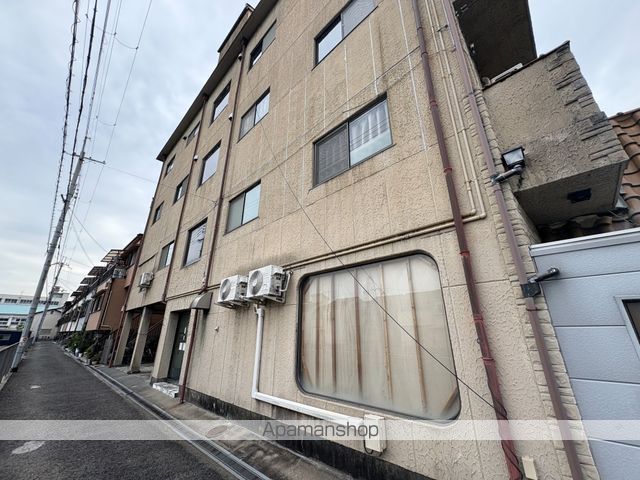 プルシャン城南の外観写真