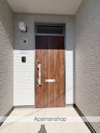 和歌山県和歌山市小雑賀[3LDK/97.7m2]のエントランス2