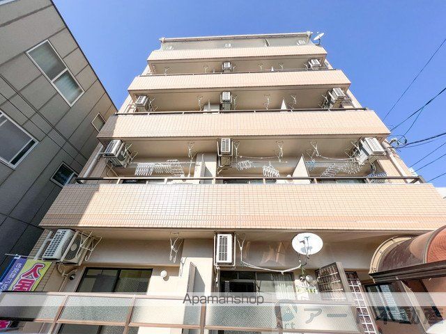 トレンディ山越の外観写真