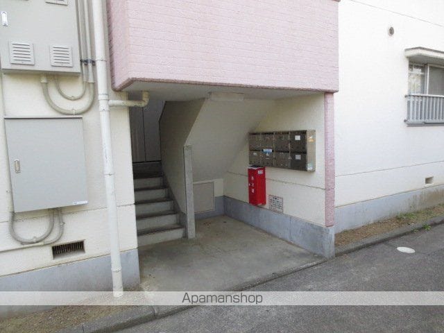 柳田マンションの玄関写真