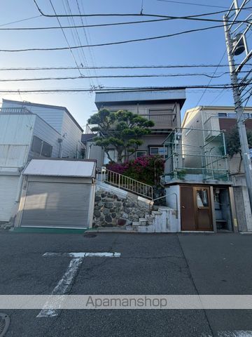 小田急電鉄江ノ島線 六会日大前駅 徒歩6分 2階建 築57年の外観写真