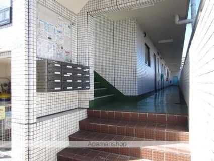 Ｍホーナー山越[2LDK/53.1m2]の共用部2