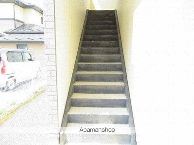 プランドール津志田Bの玄関写真