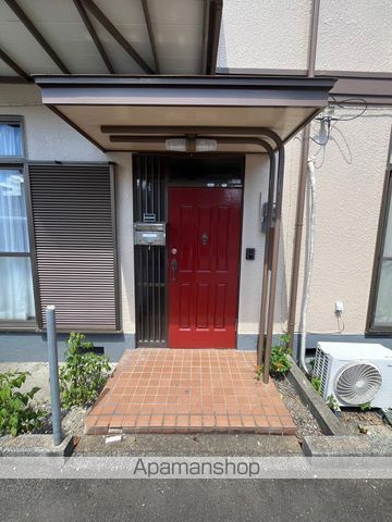 ライブタウン神宮の玄関写真